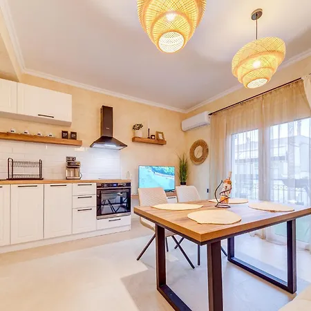 тематични дубай и малдиви Néa Péramos