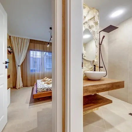 Appartement тематични дубай и малдиви Néa Péramos